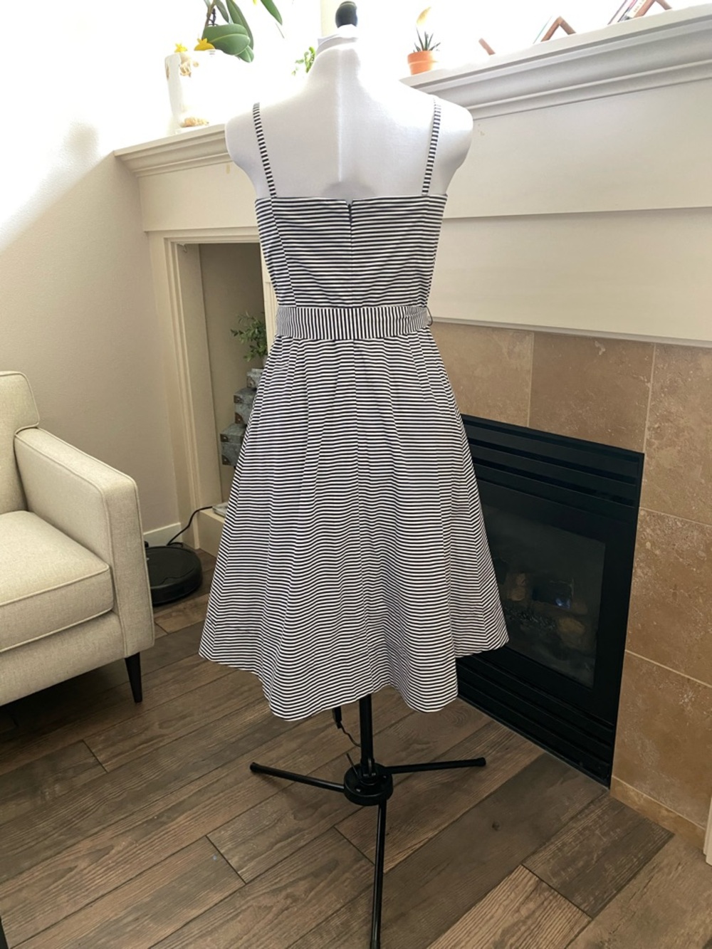 NWT Banana Republic Black and White Striped Strapless Convertible Dress - Picture 2 of 4